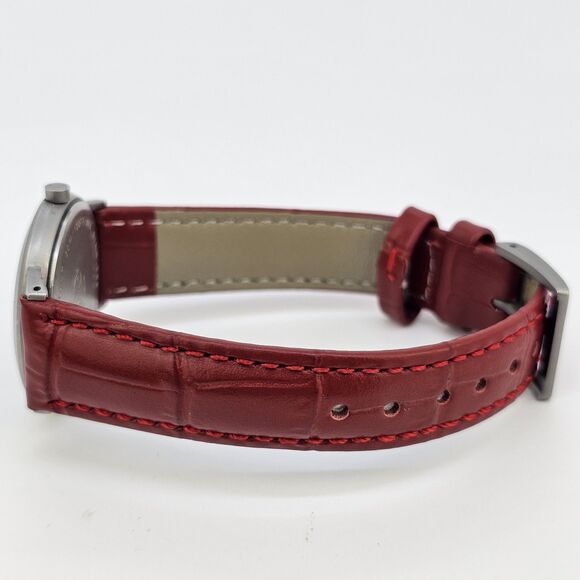 Calvin Klein Women\'s Watch 31MM Swiss‎ Made New Red Leather Bands New Battery main image 5